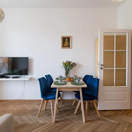 Old Town Charming Cozy Fully Equipped