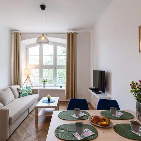 Old Town Charming Cozy Fully Equipped Apartment